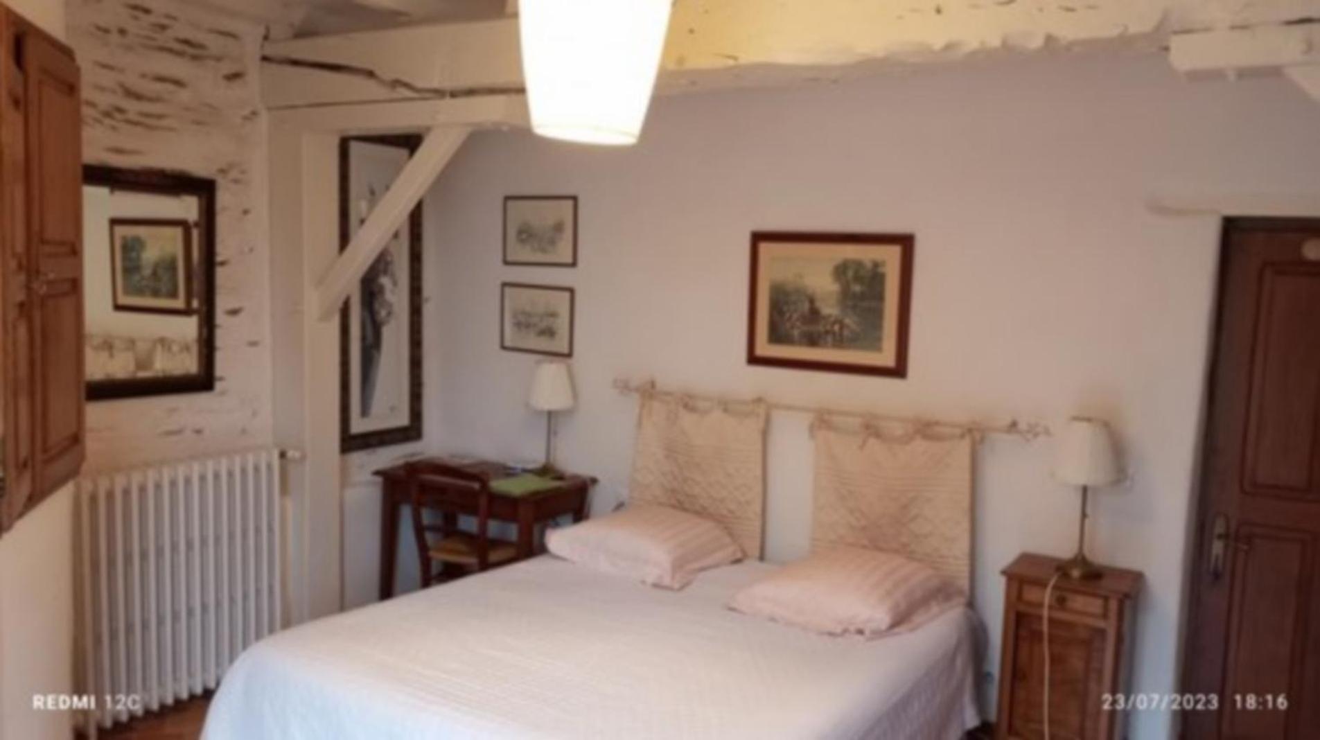 Chambre D'Hotes Saint Jacob Relais De Chasse Du XVIII Siecle Les Fougerets Bagian luar foto